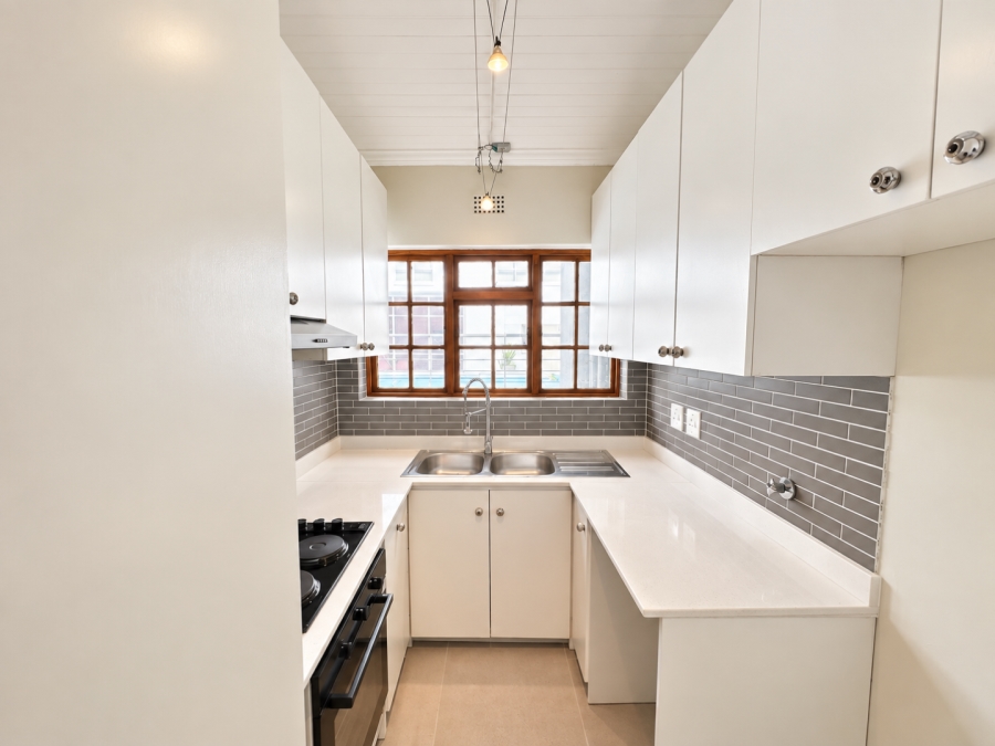 2 Bedroom Property for Sale in Green Point Western Cape